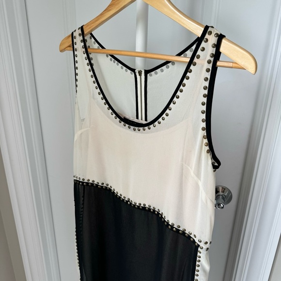 IVY + BLU CHIFFON BLACK & NUDE STUDDED DRESS - Picture 5 of 8